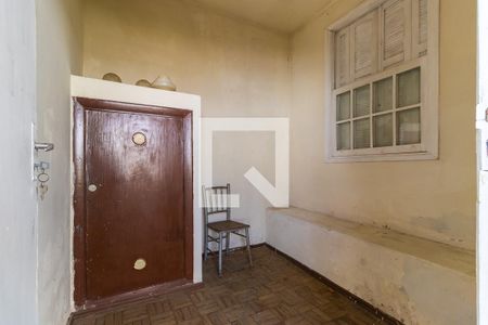 Casa à venda com 220m², 4 quartos e 2 vagasQuarto de apoio