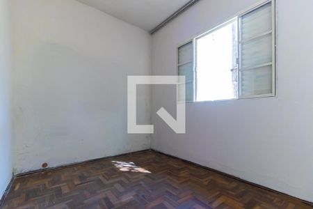 Casa à venda com 220m², 4 quartos e 2 vagasCasa de fundos - Quarto