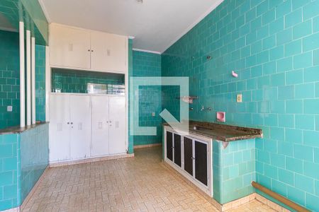 Casa à venda com 220m², 4 quartos e 2 vagasCozinha