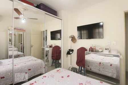 QUARTO de apartamento à venda com 1 quarto, 50m² em Humaitá, Porto Alegre