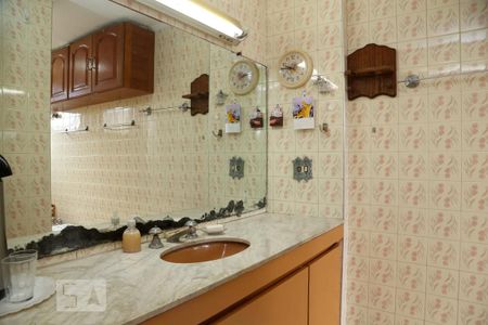 Apartamento à venda com 160m², 3 quartos e 3 vagasBanheiro da Suíte