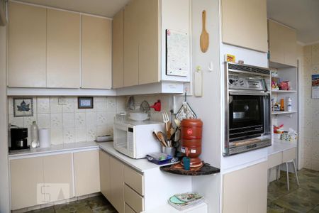 Apartamento à venda com 160m², 3 quartos e 3 vagasCozinha