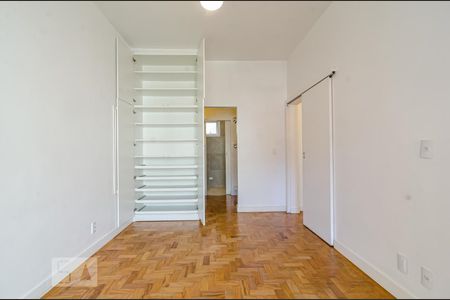 Apartamento para alugar com 175m², 3 quartos e 1 vaga Apartamento para alugar com 175m², 3 quartos e 1 vagaSuíte
