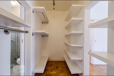 Apartamento para alugar com 175m², 3 quartos e 1 vaga Apartamento para alugar com 175m², 3 quartos e 1 vagaCloset