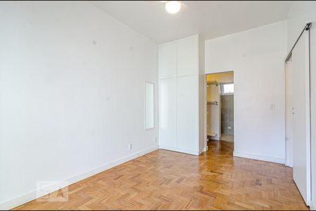 Apartamento para alugar com 175m², 3 quartos e 1 vaga Apartamento para alugar com 175m², 3 quartos e 1 vagaSuíte