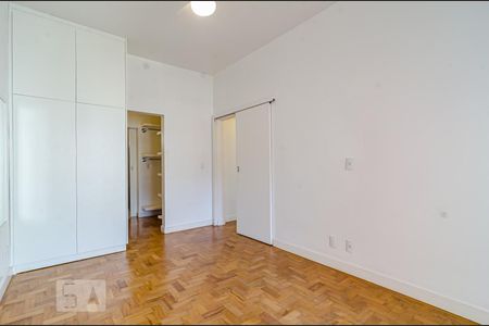 Apartamento para alugar com 175m², 3 quartos e 1 vaga Apartamento para alugar com 175m², 3 quartos e 1 vagaSuíte