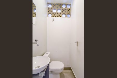 Apartamento para alugar com 175m², 3 quartos e 1 vaga Apartamento para alugar com 175m², 3 quartos e 1 vagaLavabo