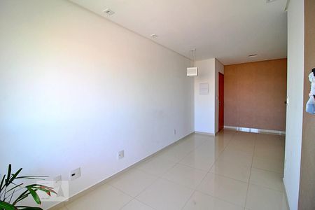 Sala de apartamento para alugar com 2 quartos, 53m² em Vila Alpina, Santo André