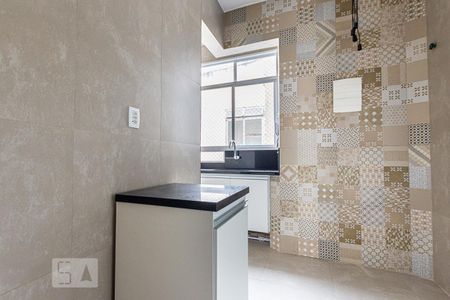 Apartamento à venda com 54m², 2 quartos e sem vaga Apartamento à venda com 54m², 2 quartos e sem vagaCozinha