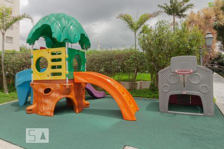 Apartamento à venda com 101m², 2 quartos e 2 vagas Apartamento à venda com 101m², 2 quartos e 2 vagasÁrea Comum - Playground