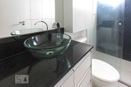Apartamento para alugar com 45m², 2 quartos e 1 vaga Apartamento para alugar com 45m², 2 quartos e 1 vagaBanheiro