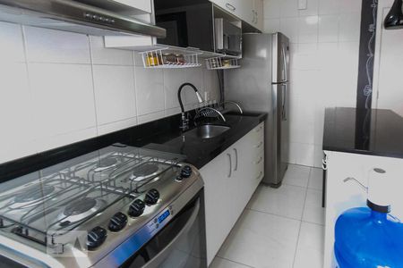Apartamento para alugar com 45m², 2 quartos e 1 vaga Apartamento para alugar com 45m², 2 quartos e 1 vagaBanheiro