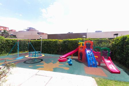 Apartamento para alugar com 45m², 2 quartos e 1 vaga Apartamento para alugar com 45m², 2 quartos e 1 vagaÁrea Comum - Playground