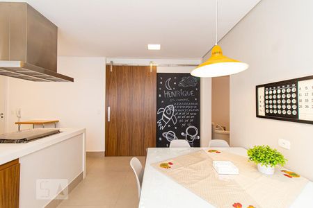 Apartamento para alugar com 144m², 3 quartos e sem vagaCozinha