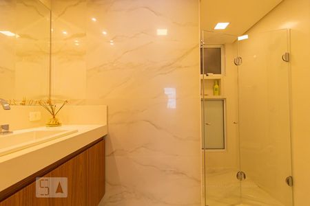 Apartamento para alugar com 144m², 3 quartos e sem vagaBanheiro da Suíte