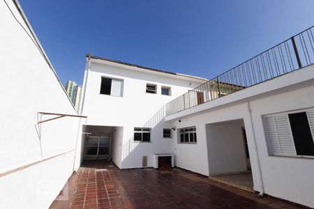 Casa à venda com 250m², 4 quartos e 4 vagas Casa à venda com 250m², 4 quartos e 4 vagasQuintal