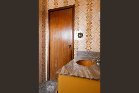 Casa à venda com 250m², 4 quartos e 4 vagas Casa à venda com 250m², 4 quartos e 4 vagasBanheiro 2