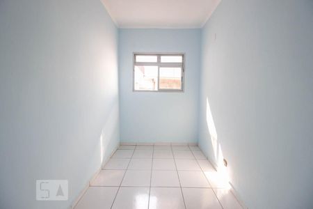 Casa à venda com 250m², 4 quartos e 4 vagas Casa à venda com 250m², 4 quartos e 4 vagasEscritório