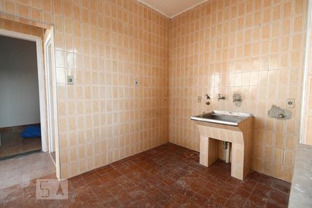 Casa à venda com 250m², 4 quartos e 4 vagas Casa à venda com 250m², 4 quartos e 4 vagasÁrea de serviço