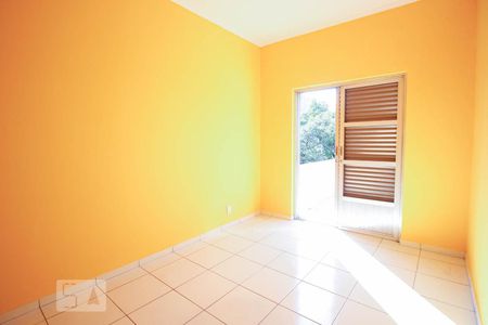 Casa à venda com 250m², 4 quartos e 4 vagas Casa à venda com 250m², 4 quartos e 4 vagasQuarto 4