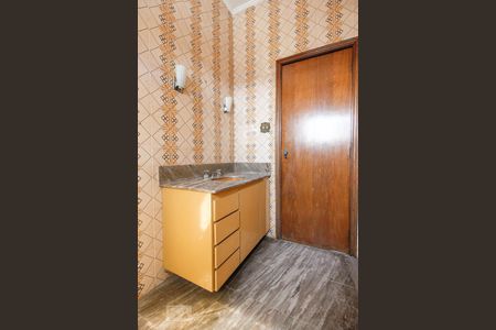 Casa à venda com 250m², 4 quartos e 4 vagas Casa à venda com 250m², 4 quartos e 4 vagasBanheiro 2