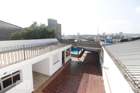 Casa à venda com 250m², 4 quartos e 4 vagas Casa à venda com 250m², 4 quartos e 4 vagasVista