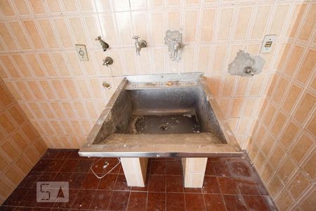 Casa à venda com 250m², 4 quartos e 4 vagas Casa à venda com 250m², 4 quartos e 4 vagasÁrea de serviço