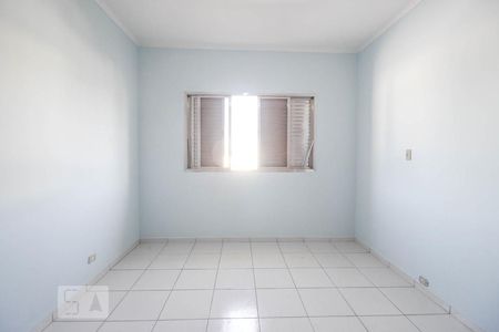 Casa à venda com 250m², 4 quartos e 4 vagas Casa à venda com 250m², 4 quartos e 4 vagasQuarto 2