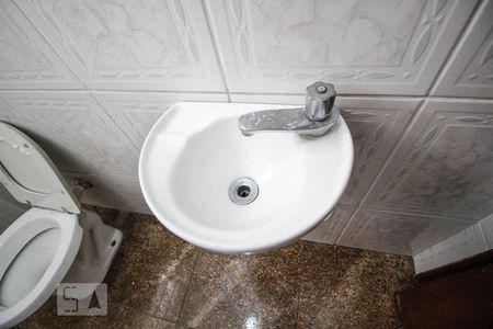 Casa à venda com 250m², 4 quartos e 4 vagas Casa à venda com 250m², 4 quartos e 4 vagasLavabo