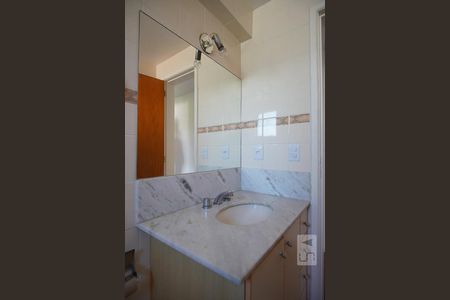 Apartamento para alugar com 72m², 2 quartos e 2 vagasBanheiro