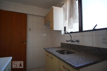 Apartamento para alugar com 72m², 2 quartos e 2 vagasCozinha