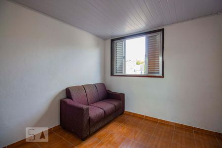 Sala  de apartamento para alugar com 2 quartos, 45m² em Rubem Berta, Porto Alegre