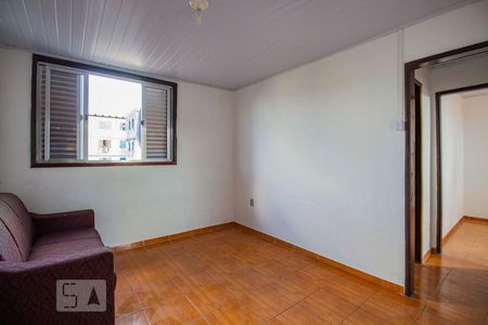 Sala  de apartamento para alugar com 2 quartos, 45m² em Rubem Berta, Porto Alegre