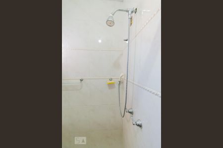 Casa à venda com 240m², 3 quartos e 6 vagas Casa à venda com 240m², 3 quartos e 6 vagasBanheiro da Suíte 1