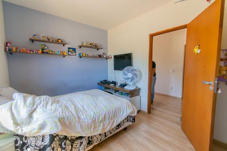 Casa à venda com 240m², 3 quartos e 6 vagas Casa à venda com 240m², 3 quartos e 6 vagasQuarto 2 - Suíte