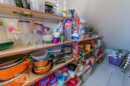 Casa à venda com 240m², 3 quartos e 6 vagas Casa à venda com 240m², 3 quartos e 6 vagasCozinha