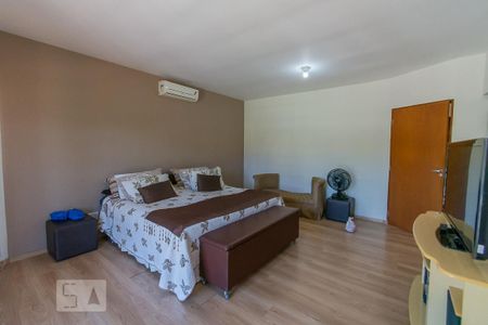 Casa à venda com 240m², 3 quartos e 6 vagas Casa à venda com 240m², 3 quartos e 6 vagasQuarto 3 - Suíte