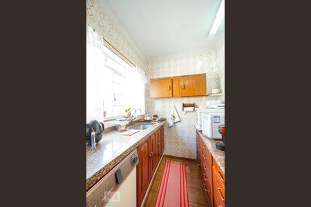 Casa à venda com 365m², 3 quartos e 2 vagasCozinha