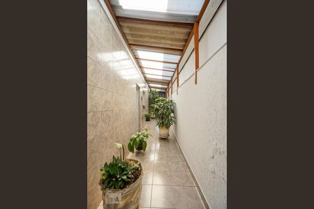 Casa à venda com 365m², 3 quartos e 2 vagasCorredor de entrada