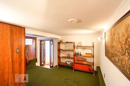 Casa à venda com 365m², 3 quartos e 2 vagasSala de TV