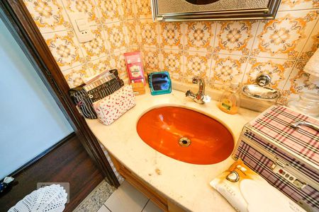 Casa à venda com 365m², 3 quartos e 2 vagasPia