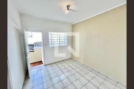 Sala de casa à venda com 2 quartos, 148m² em Vila Paulicéia, São Paulo