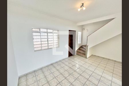 Sala de casa à venda com 2 quartos, 148m² em Vila Paulicéia, São Paulo