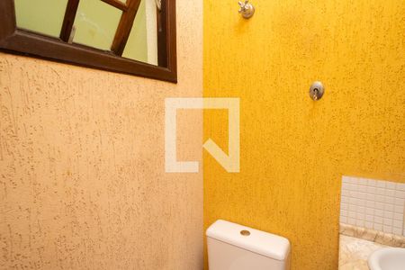 Casa à venda com 106m², 3 quartos e 2 vagasLavabo