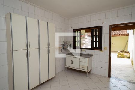 Casa à venda com 106m², 3 quartos e 2 vagasCozinha