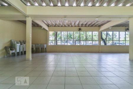 Apartamento para alugar com 65m², 2 quartos e 1 vagaÁrea comum - Salão de festas