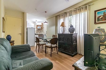 Sala de apartamento para alugar com 2 quartos, 65m² em Anil, Rio de Janeiro