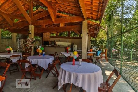 Apartamento para alugar com 65m², 2 quartos e 1 vagaÁrea comum - Churrasqueira