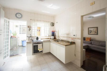 Casa à venda com 192m², 3 quartos e 2 vagasCozinha