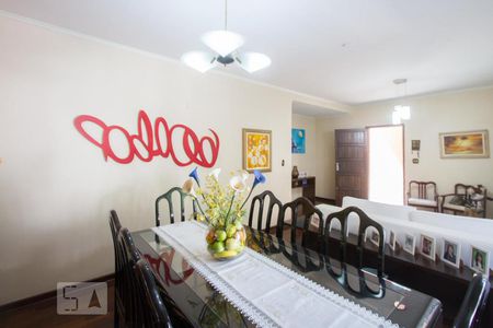 Sala 1 de casa à venda com 3 quartos, 192m² em Jardim das Acácias, São Paulo